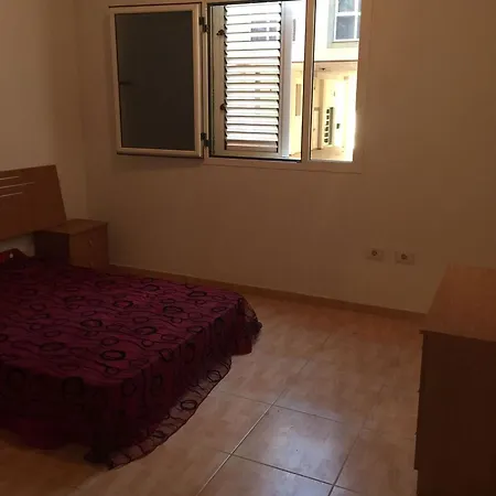 Lejlighed With One Bedroom In - 6 Km From The